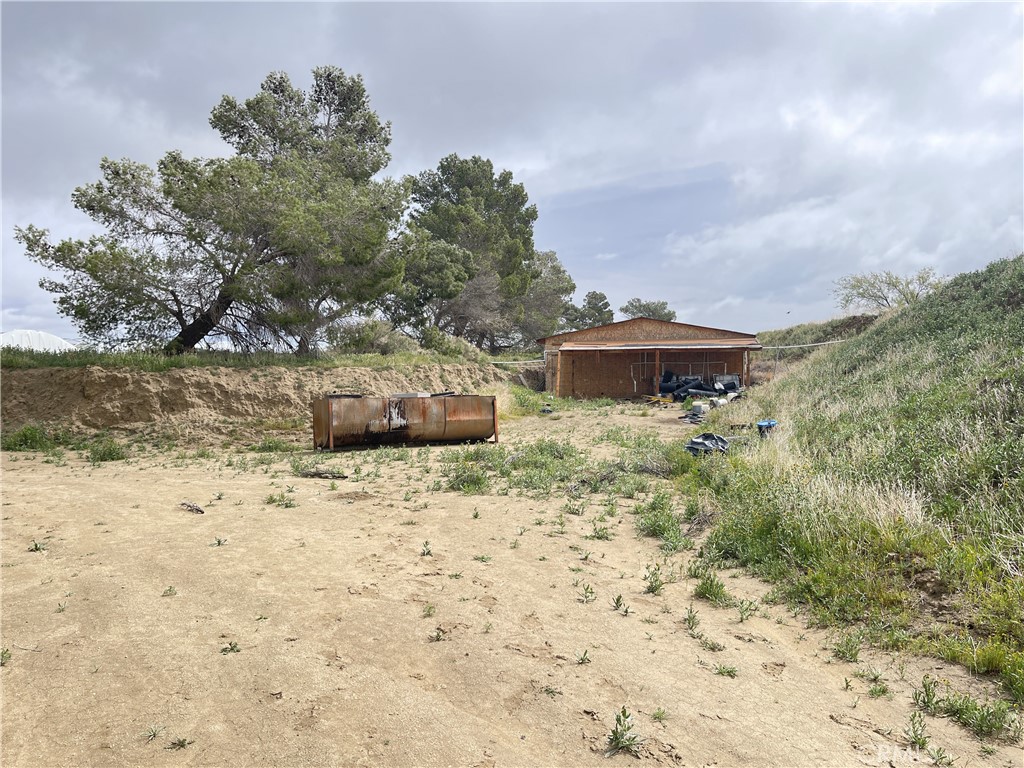 15981 Gaskell Road Property Photo 7
