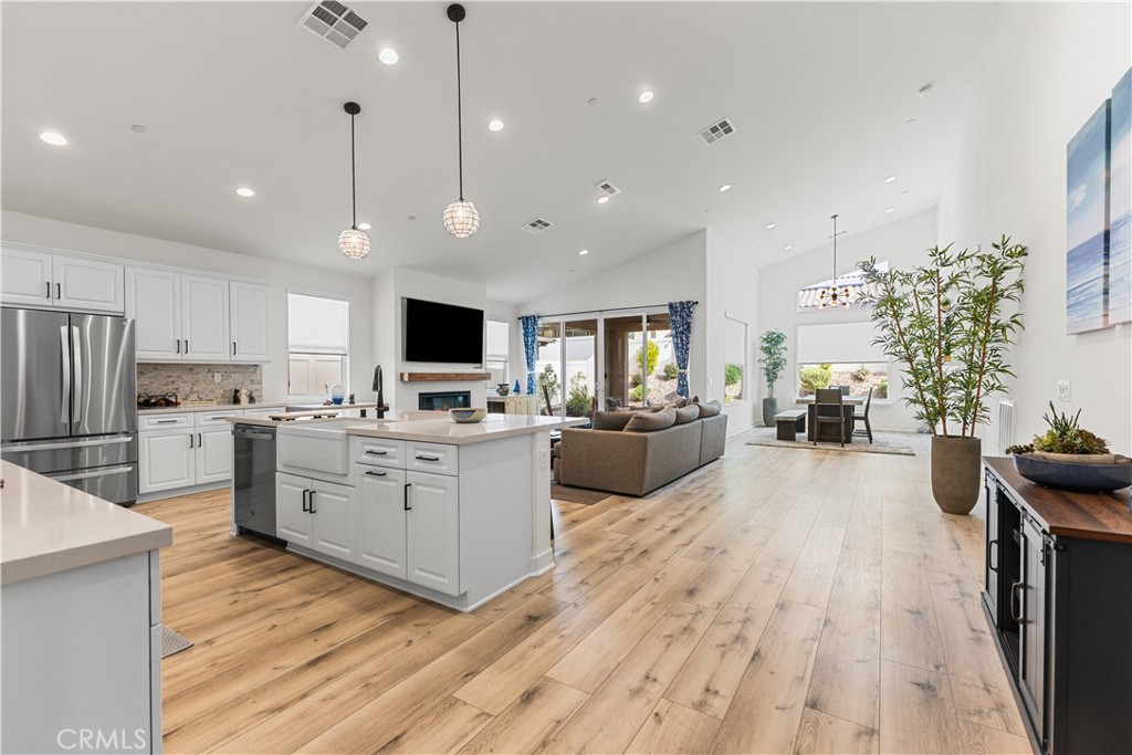 1524 Winding Sun Drive Property Photo 3