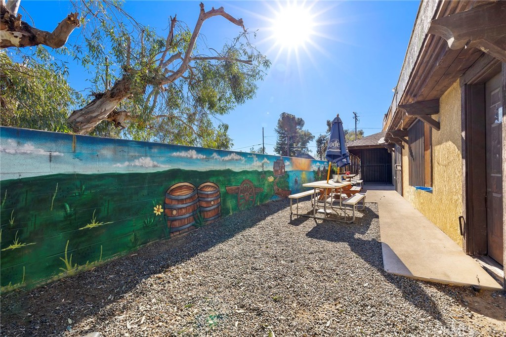 33040 Simpson Rd Property Photo 23