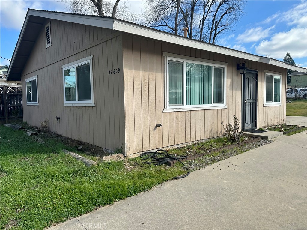 22609 I Street Property Photo 3