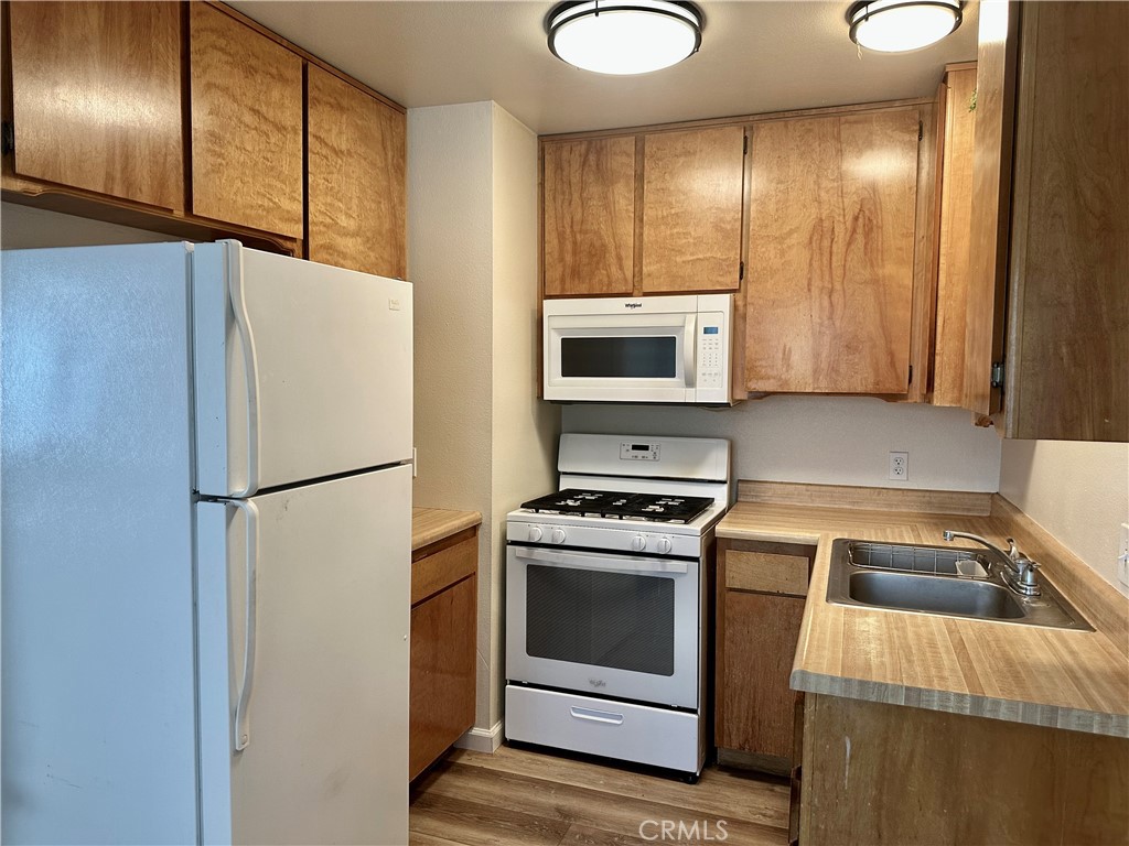 22609 I Street Property Photo 9
