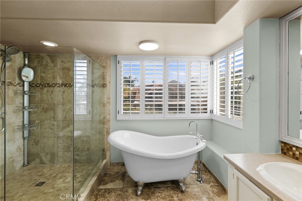 23886 Via De Gema Linda Property Photo 10