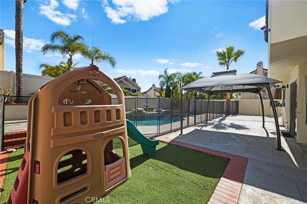 23886 Via De Gema Linda Property Photo 15