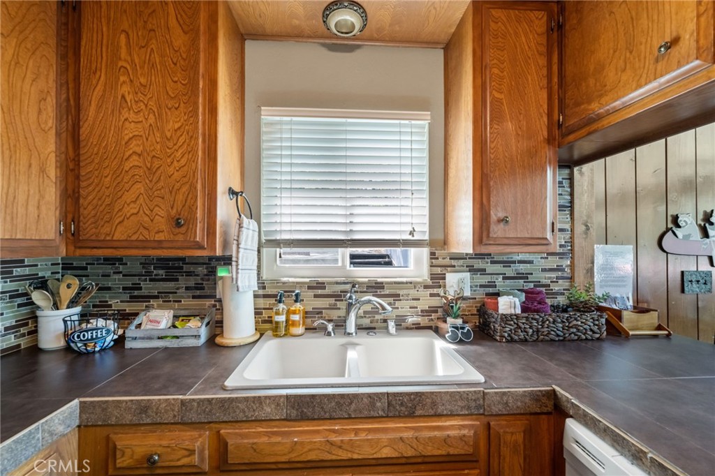 1208 Yosemite Drive Property Photo 16