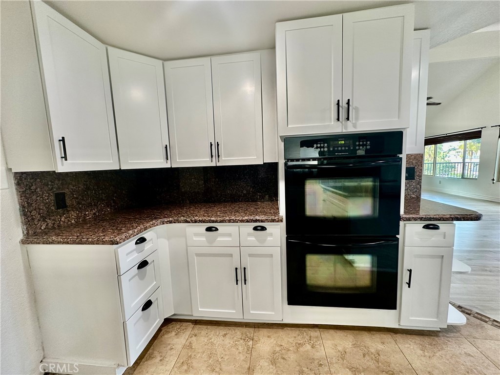 22700 Cascade Drive Property Photo 6