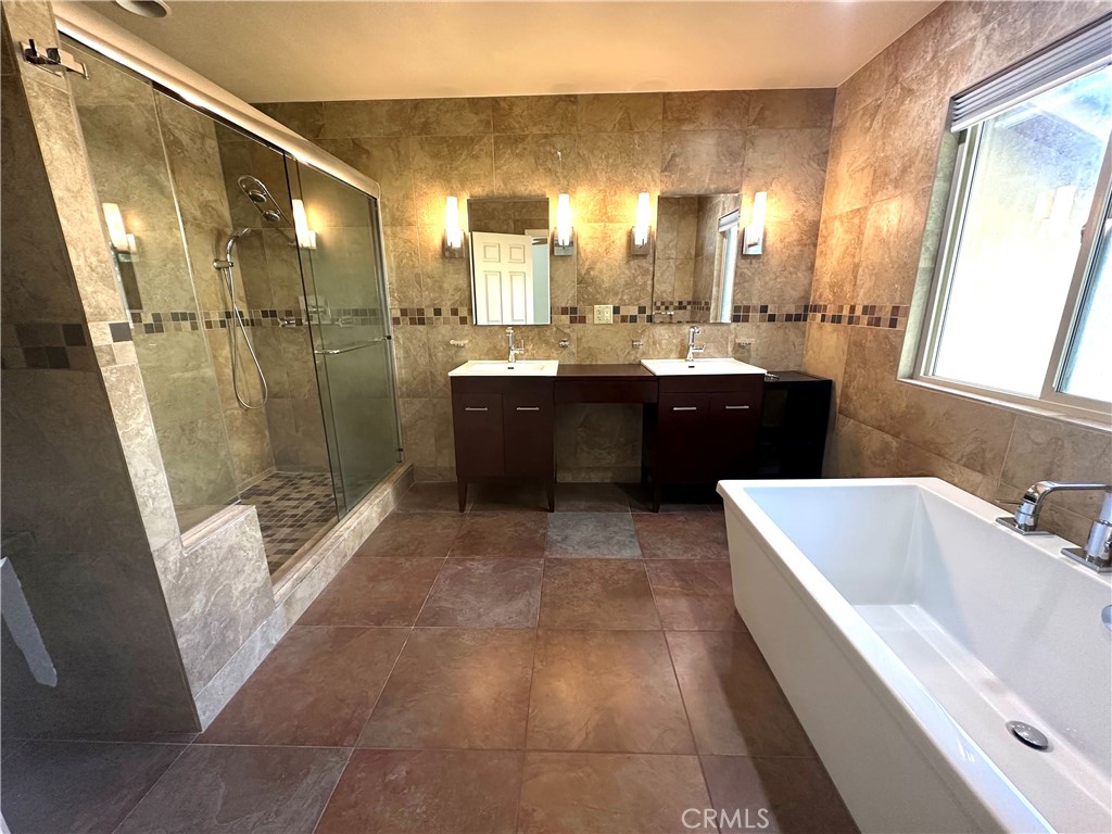 22700 Cascade Drive Property Photo 12