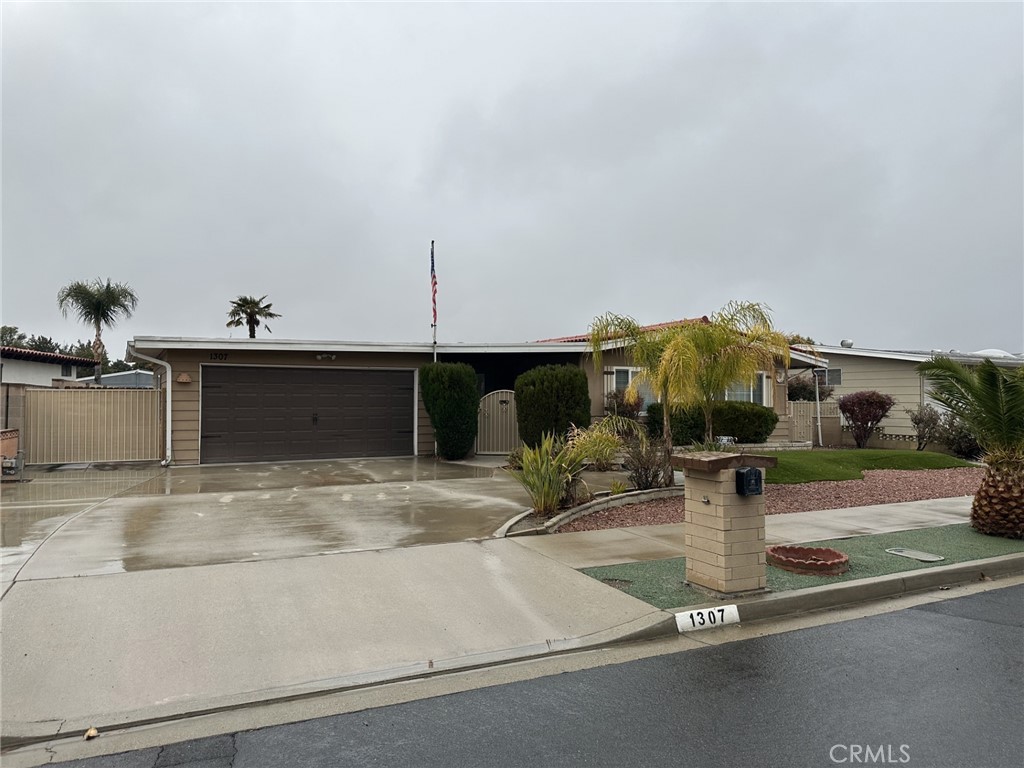 1307 Brentwood Way Property Photo 5