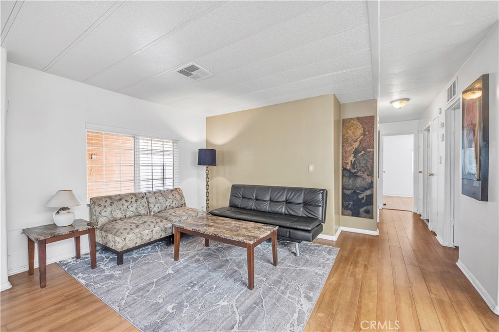 1307 Brentwood Way Property Photo 15