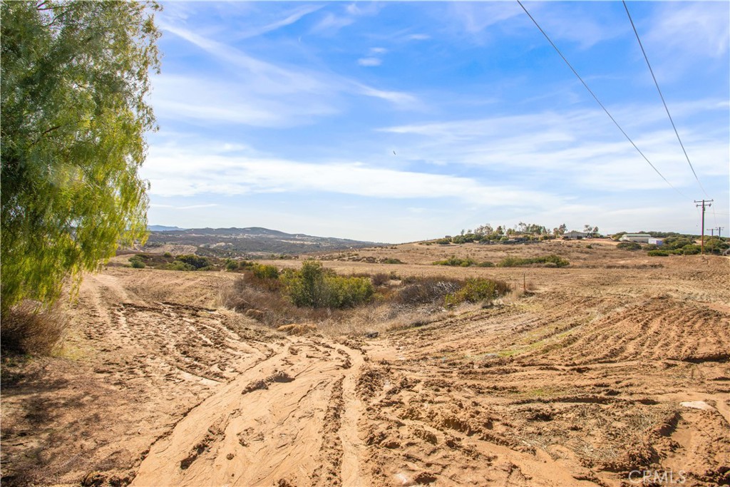 40431 Ronald Road Property Photo 4
