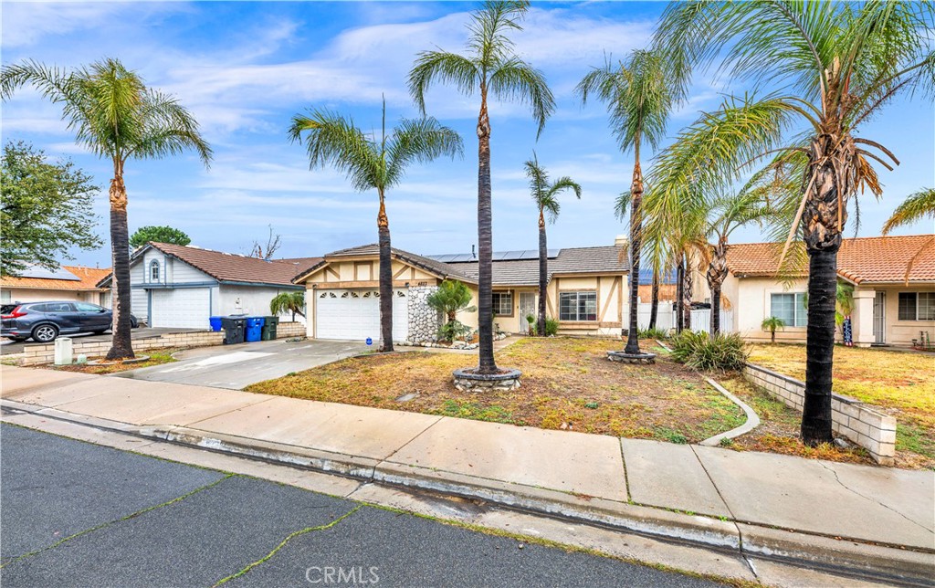 4823 Jadestone Avenue Property Photo 4