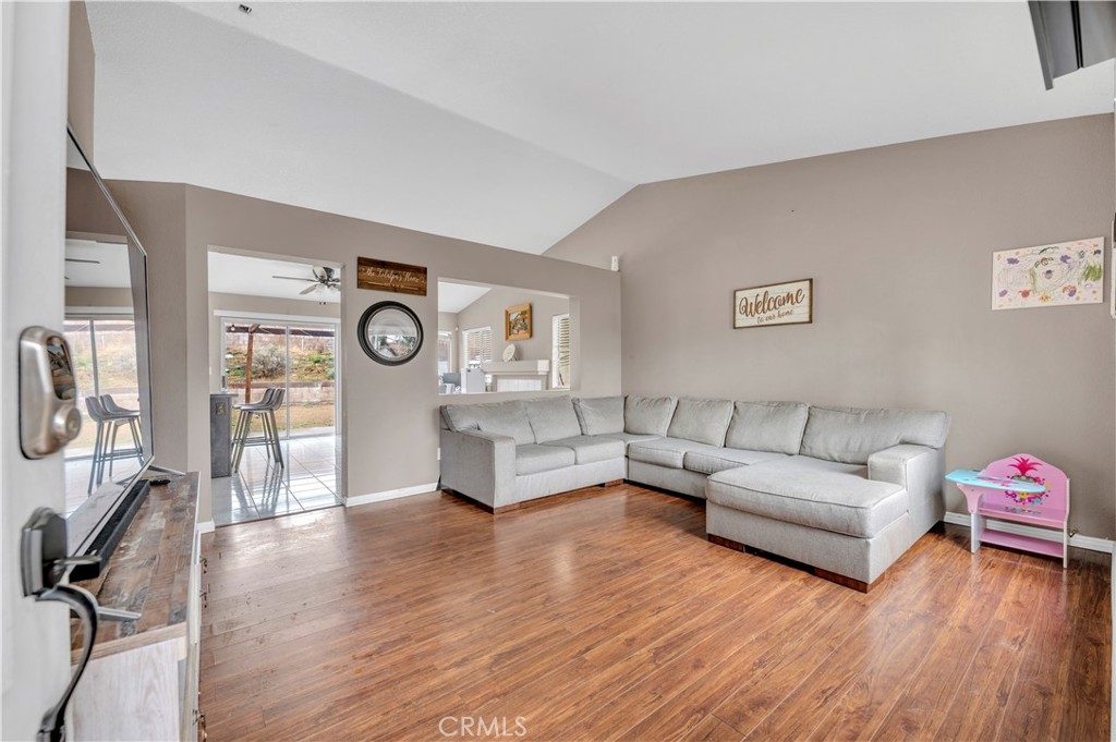 4823 Jadestone Avenue Property Photo 7