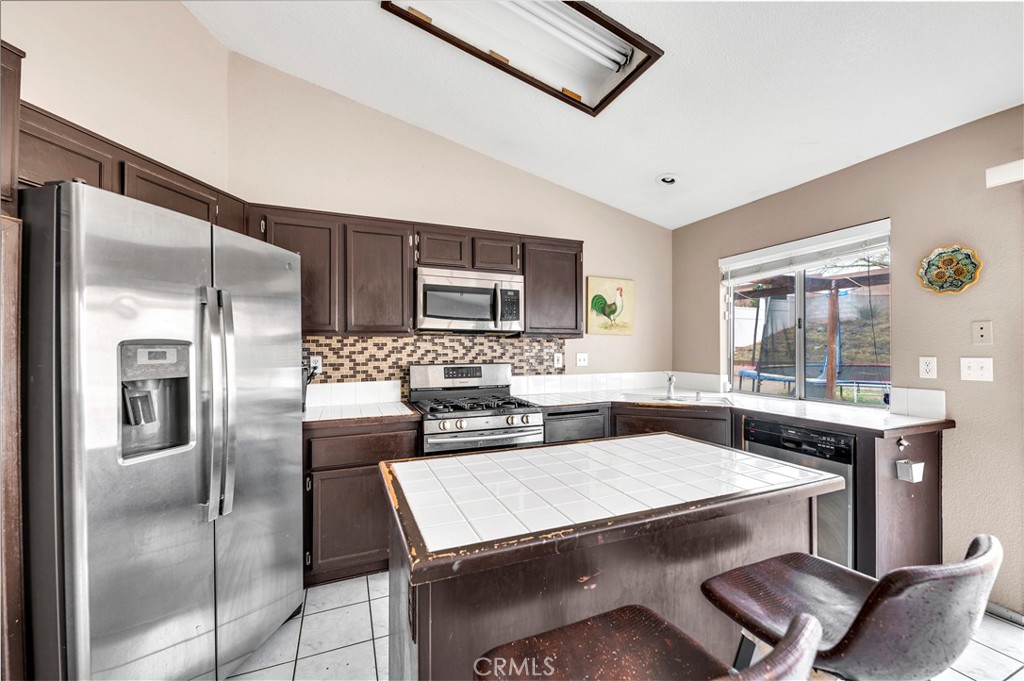 4823 Jadestone Avenue Property Photo 11