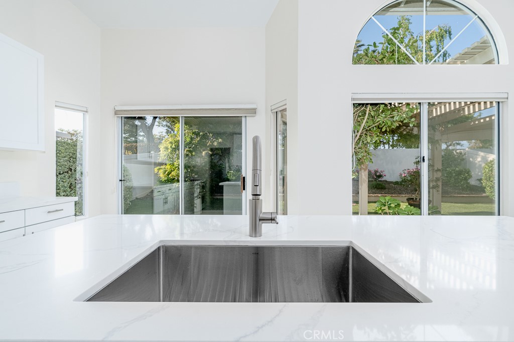 4851 Bermuda Dunes Avenue Property Photo 10