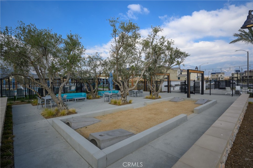 535 Finch Drive Property Photo 14