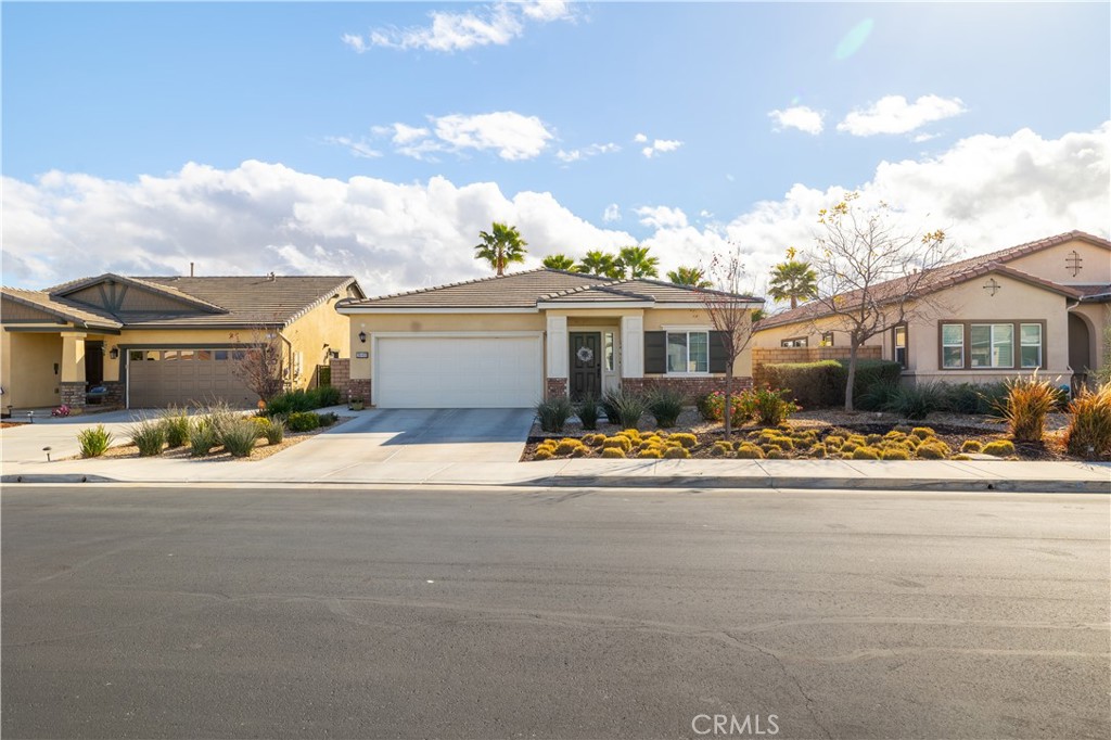 26413 Desert Rose Lane Property Photo 3