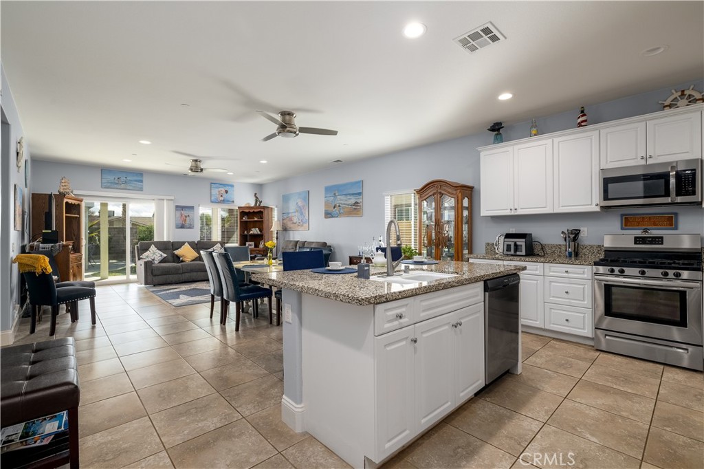 26413 Desert Rose Lane Property Photo 6