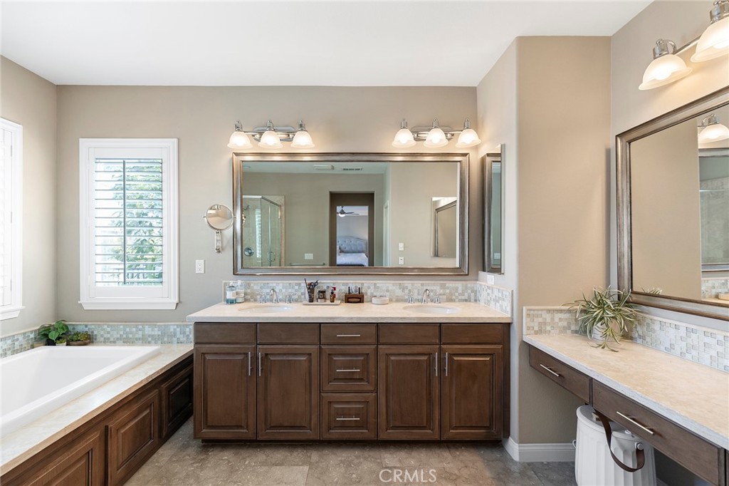 31354 Polo Creek Drive Property Photo 12