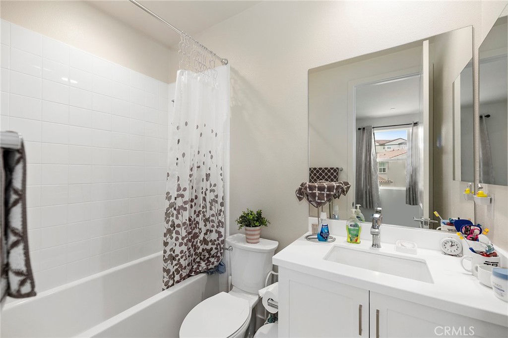 1577 Calle Mayfair Property Photo 42