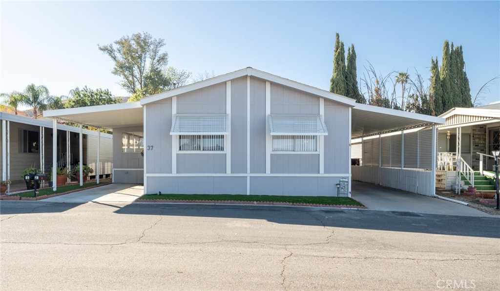27701 Murrieta Road 37 Property Photo 1