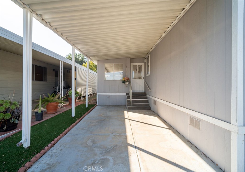 27701 Murrieta Road 37 Property Photo 3