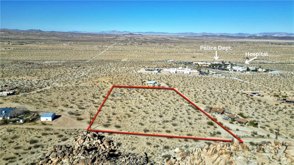 1040 Sullivan Road Property Photo 3