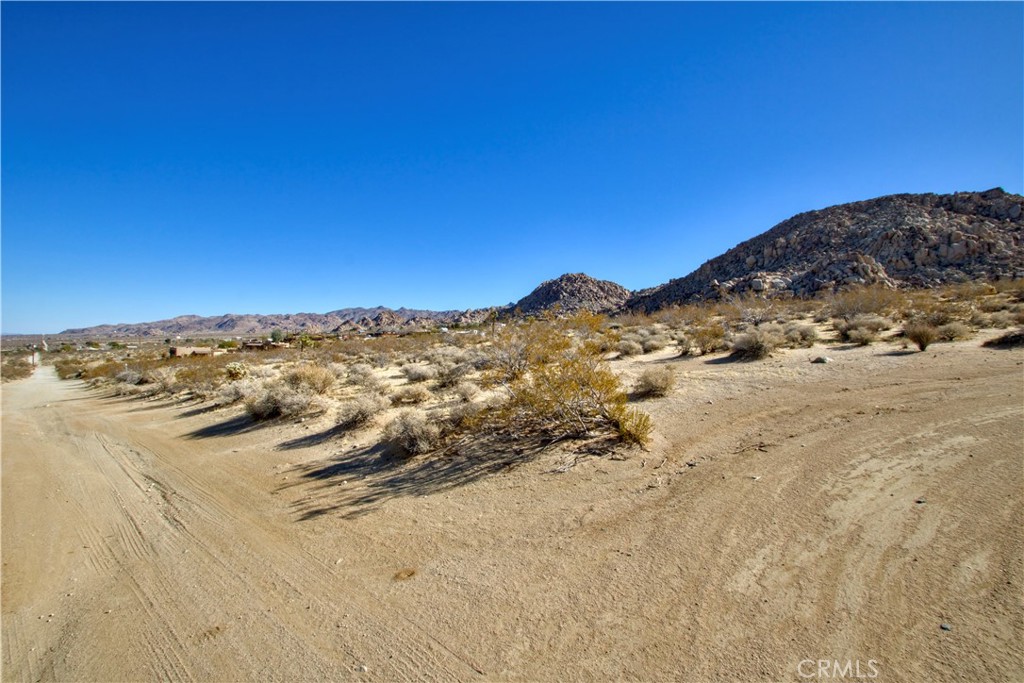 1040 Sullivan Road Property Photo 21