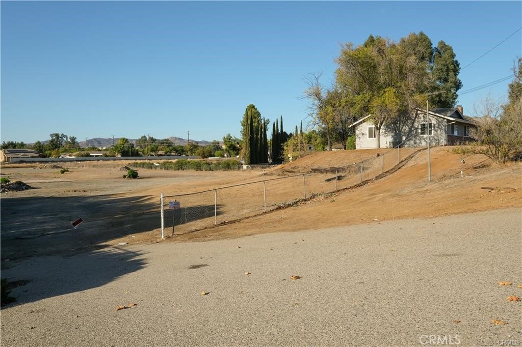41851 Kalmia Street Property Photo 2