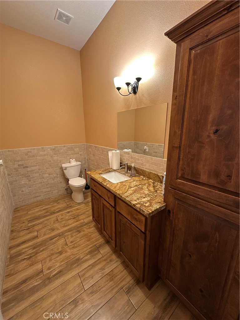 213 W Hobsonway Property Photo 10