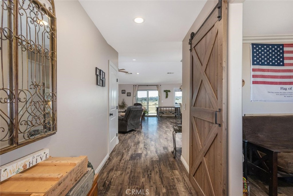 41187 Lake Riverside Drive Property Photo 11