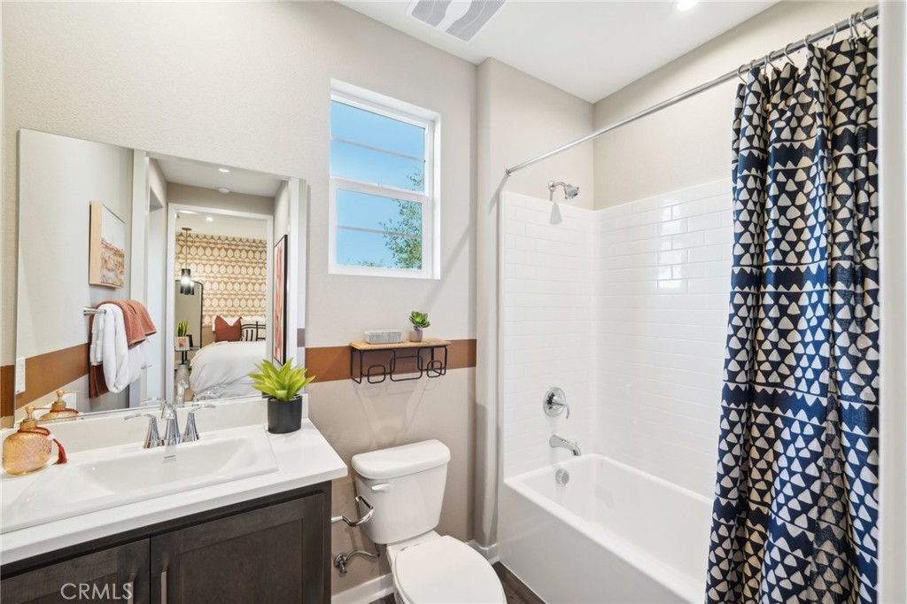 16056 Olivas Lane Property Photo 7