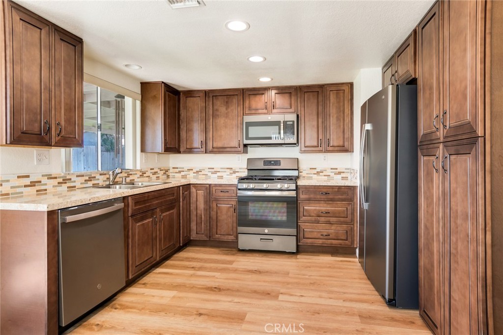 9880 Hollis Street Property Photo