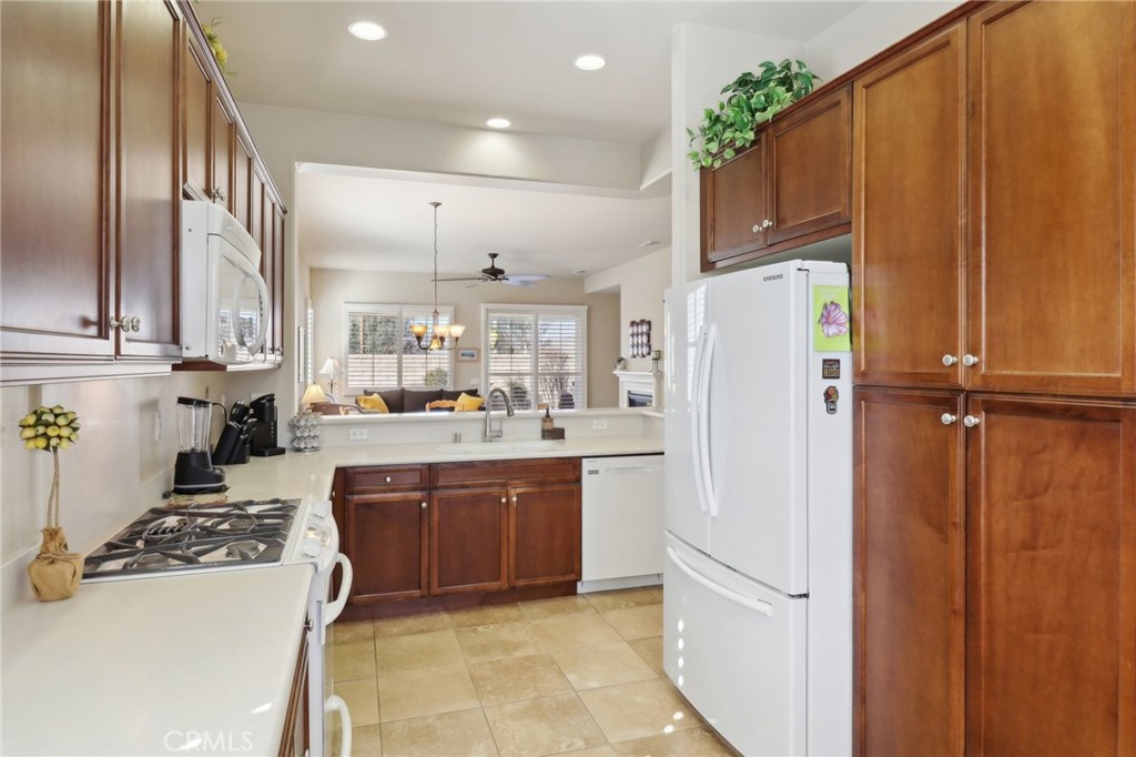 1665 Camino Sueno Property Photo 7