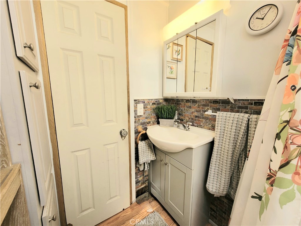 864 Chestnut Drive Property Photo 12