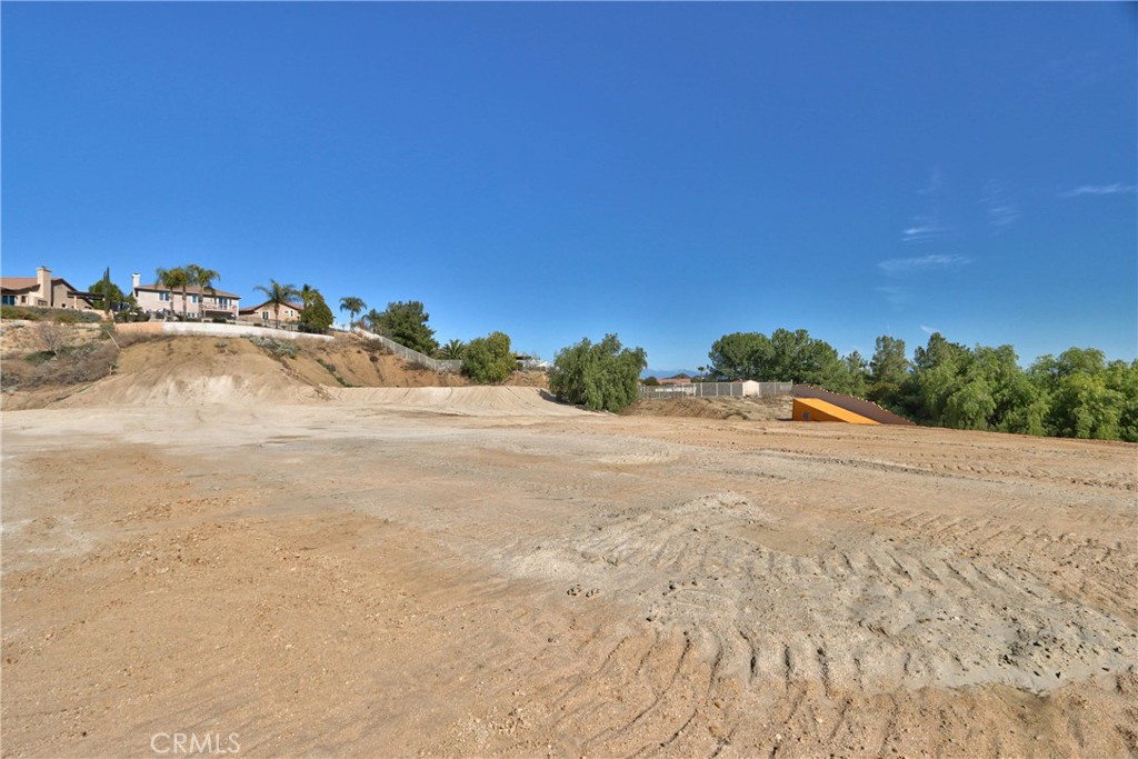23750 Adams Avenue Property Photo 11