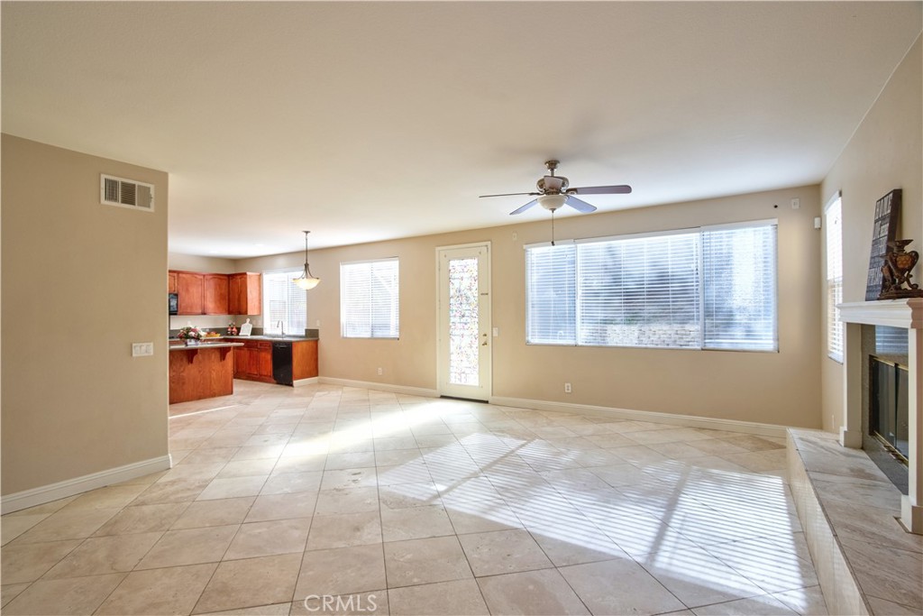 23531 Hobart Court Property Photo 4