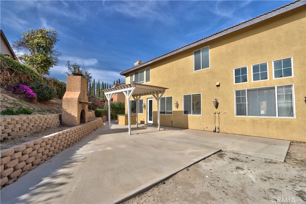 23531 Hobart Court Property Photo 7