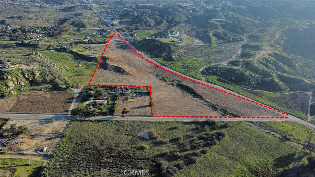 25 Juniper Flats Road Property Photo 10