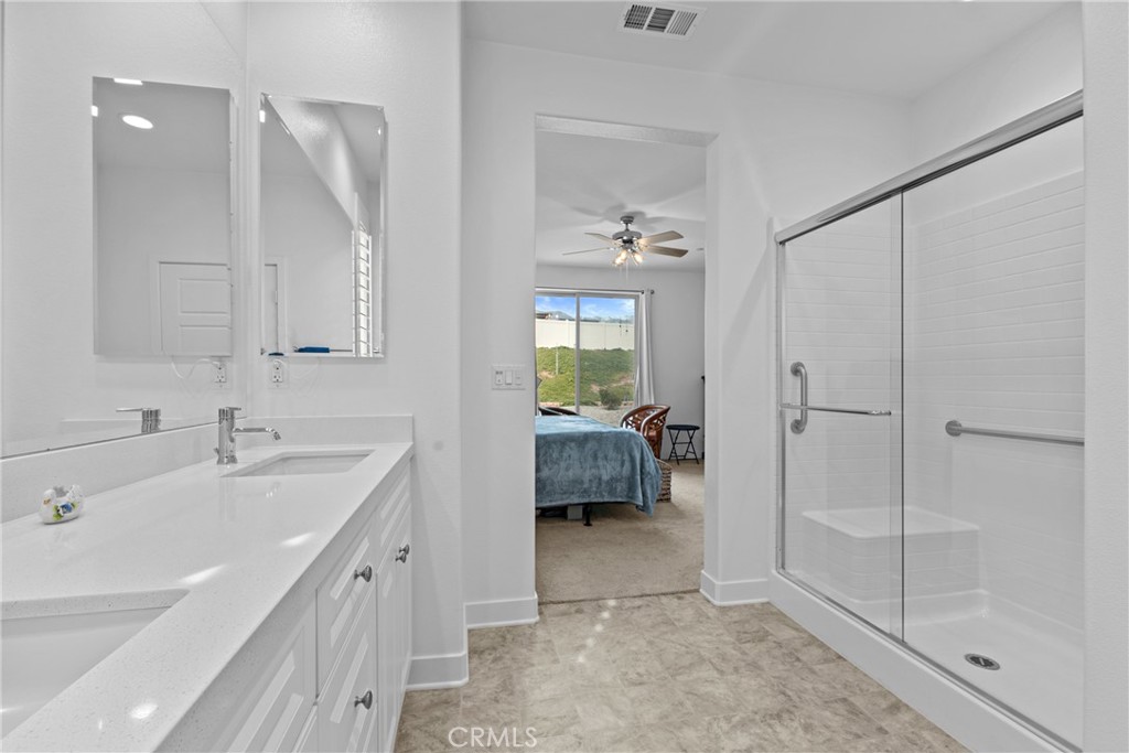 1620 Village Green Way Property Photo 14