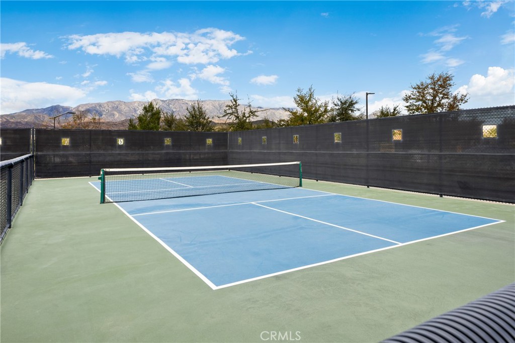 1620 Village Green Way Property Photo 31