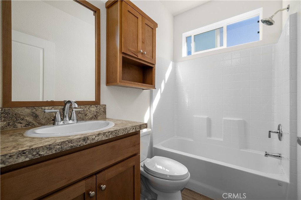 22815 Illahee Drive 17 Property Photo 15