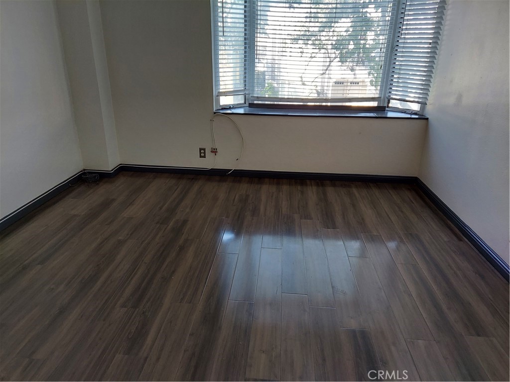 140 Linden Avenue 281 Property Photo 2