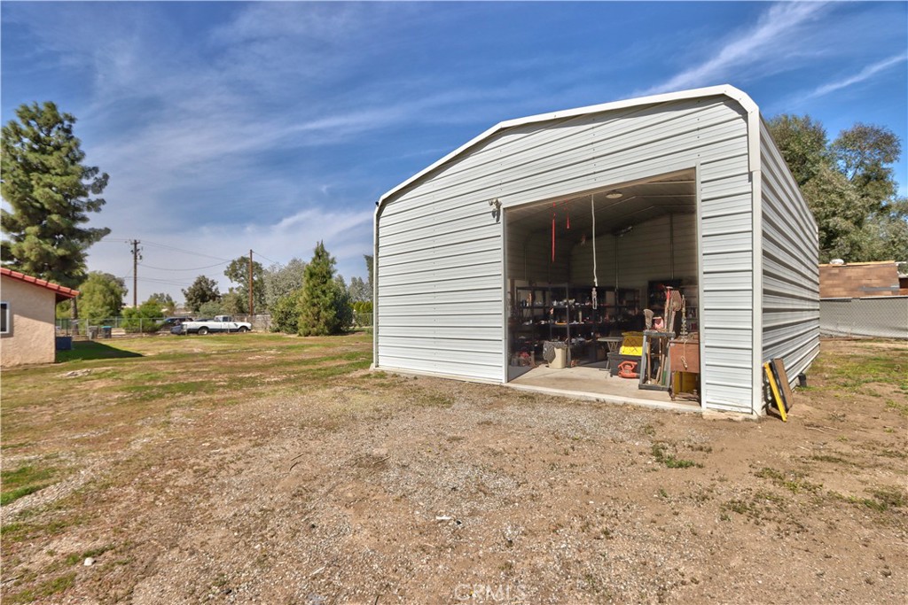 25602 Malaga Road Property Photo 3