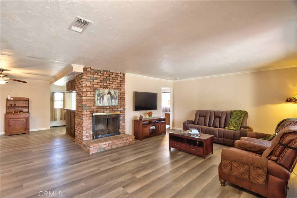 25602 Malaga Road Property Photo 9