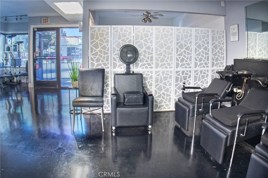 2517 W Beverly Boulevard Property Photo 5