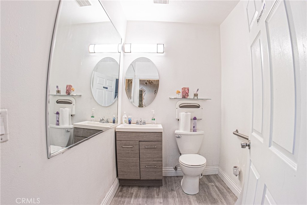 2517 W Beverly Boulevard Property Photo 7