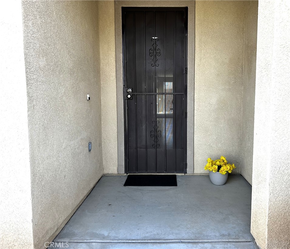 13275 Lone Pine Court Property Photo 3