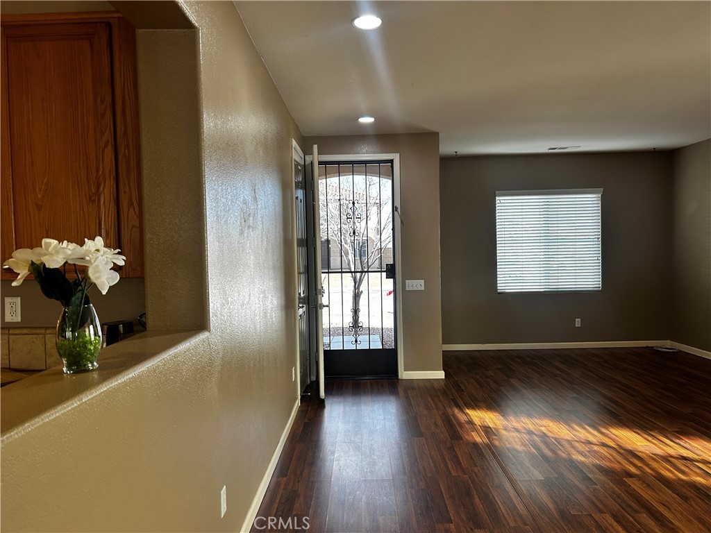 13275 Lone Pine Court Property Photo 5
