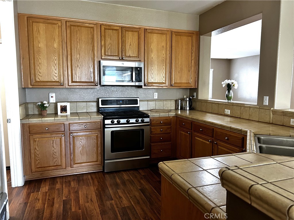 13275 Lone Pine Court Property Photo 8