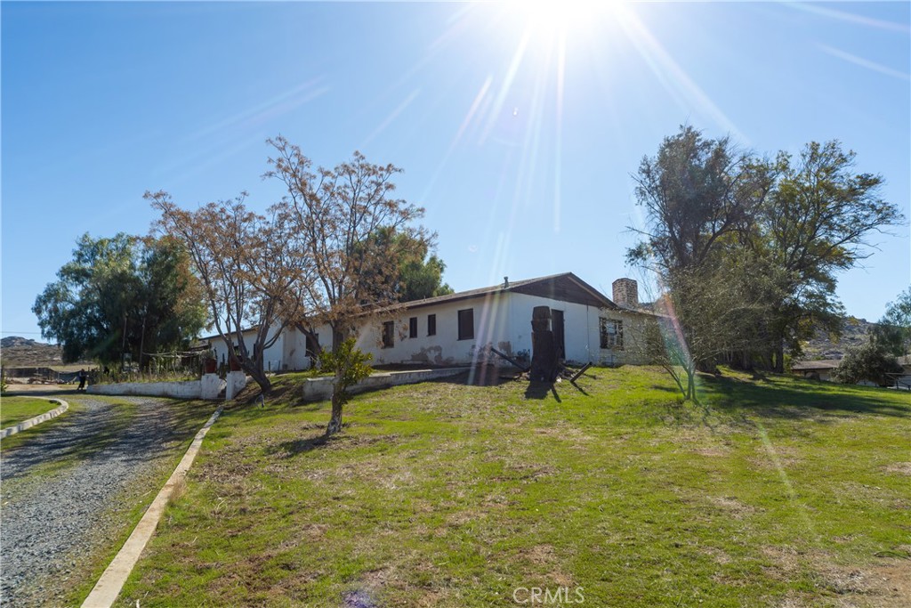 22236 Rosary Avenue Property Photo 2