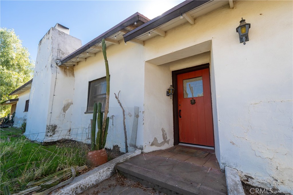 22236 Rosary Avenue Property Photo 4